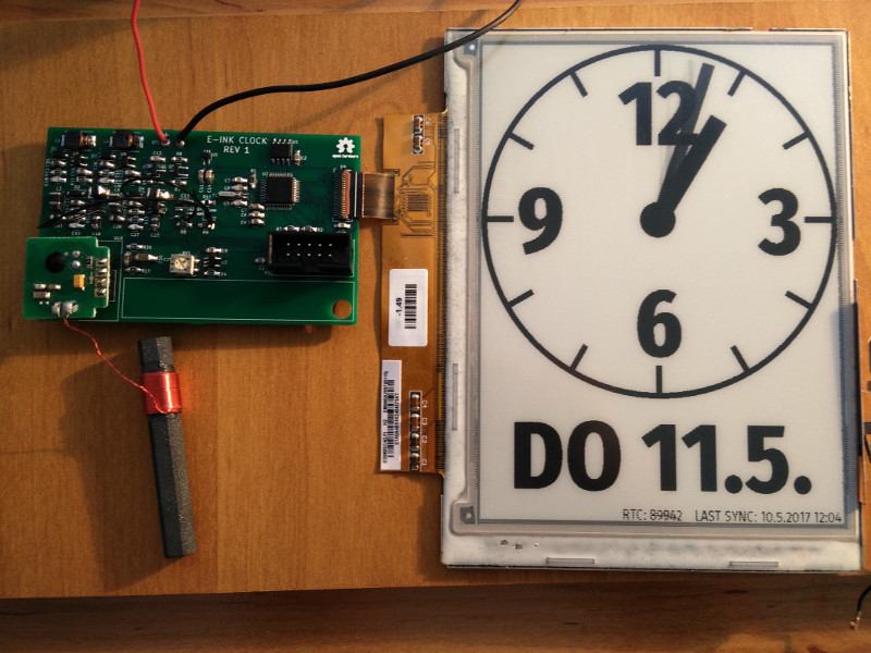 The E-Ink Clock in All Its Glory